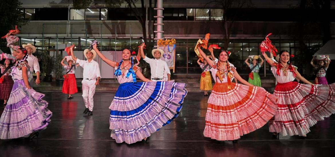 escuelasdeDanza-PAngelSalas-Foto-GloriaMinauro-Isoptica