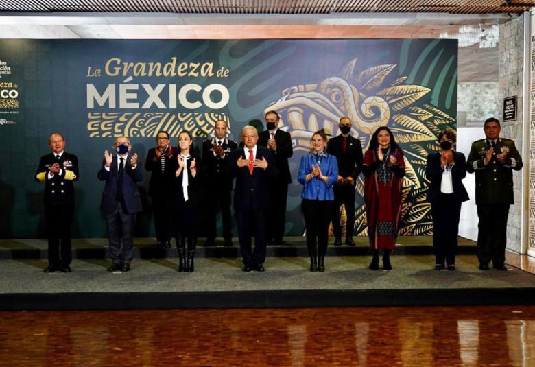 pagina zero - exposición dual La Grandeza de Mexico