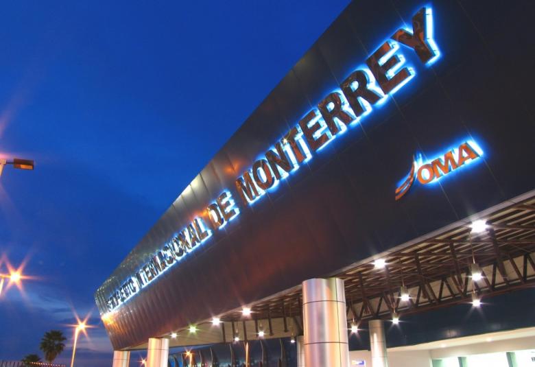 Pagina Zero - Aeropuerto Internacional de Monterrey