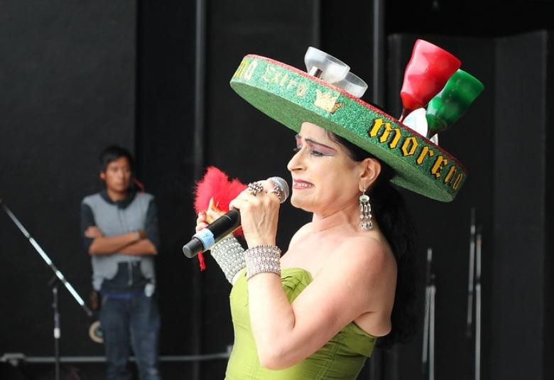 Tertulia-Astrid Hadad