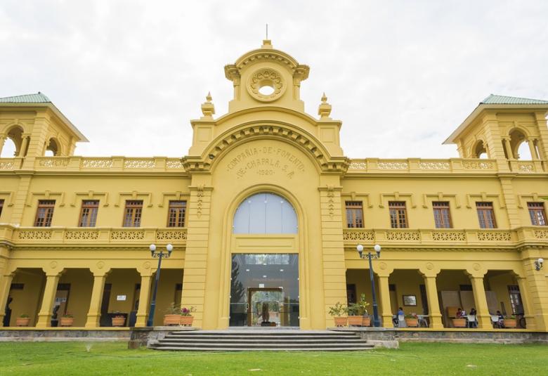 Centro-Cultural-González-Gallo1