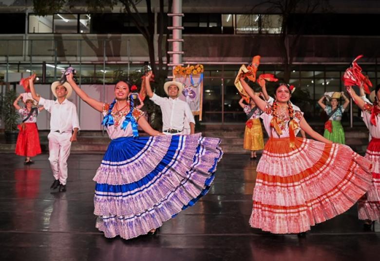 escuelasdeDanza-PAngelSalas-Foto-GloriaMinauro-Isoptica