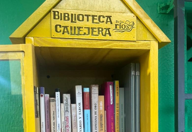 biblioteca_callejera_rios